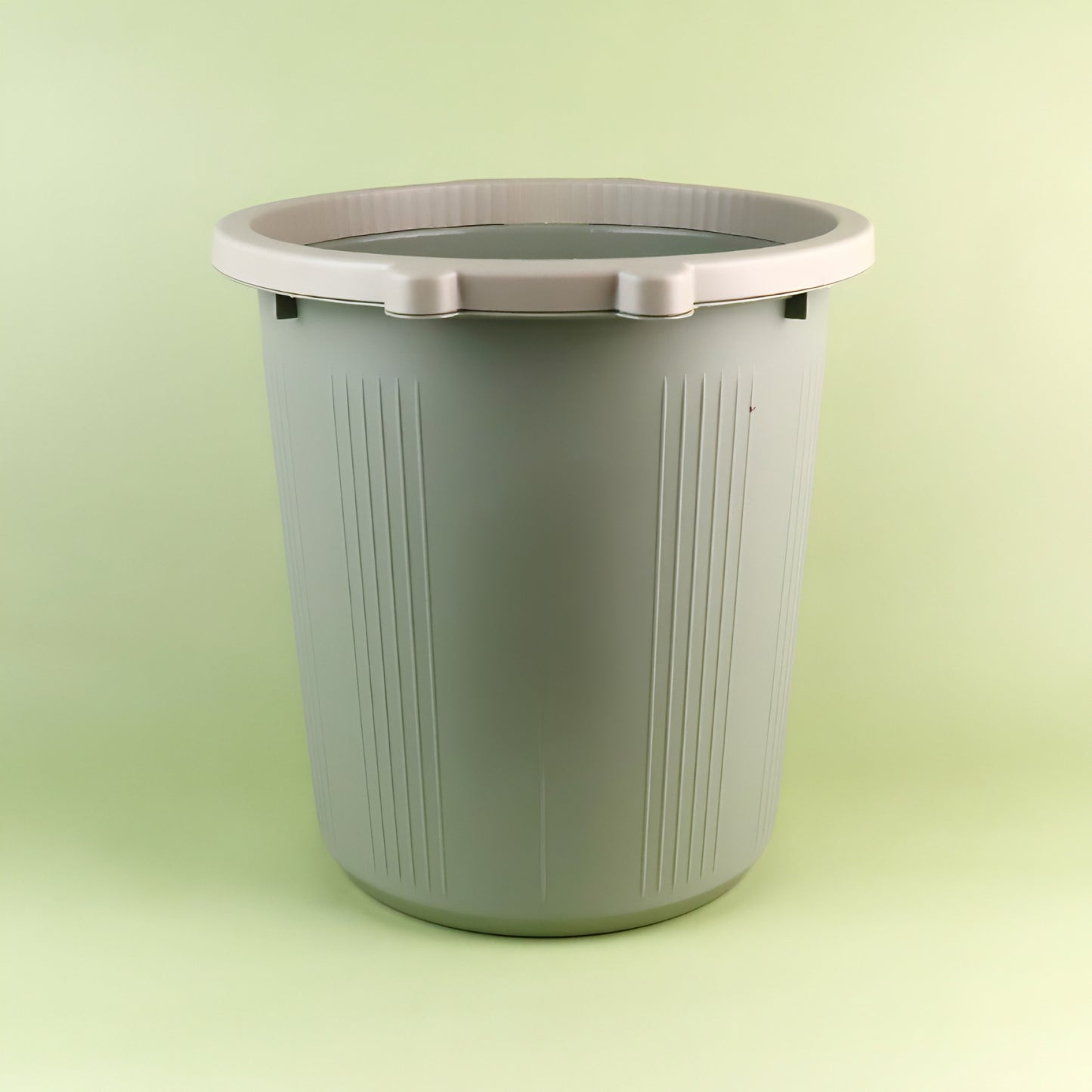Turn-over trash dustbin