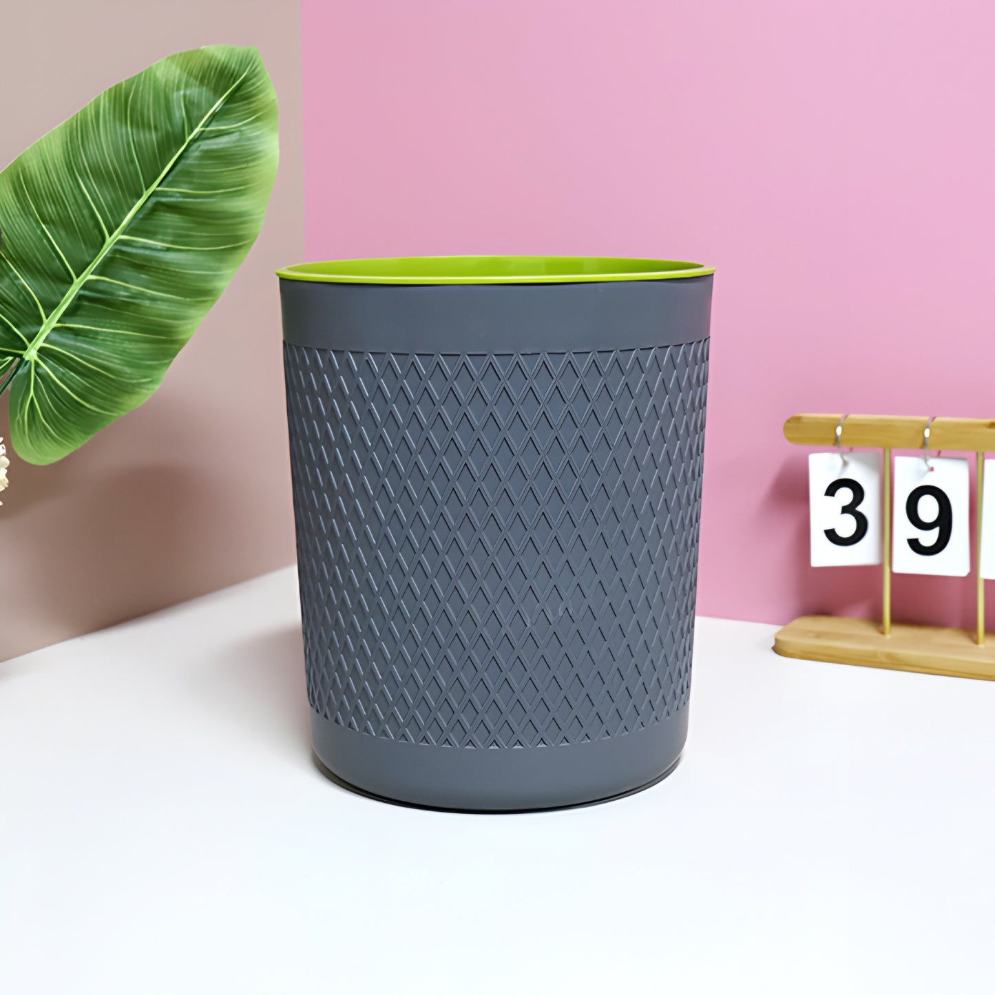 Portable home open dustbin