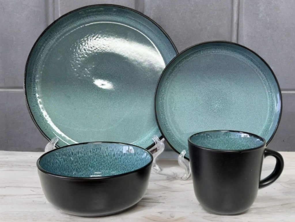 Lapiz stoneware 16 pc Ceramic Dinner Set - Teal blue