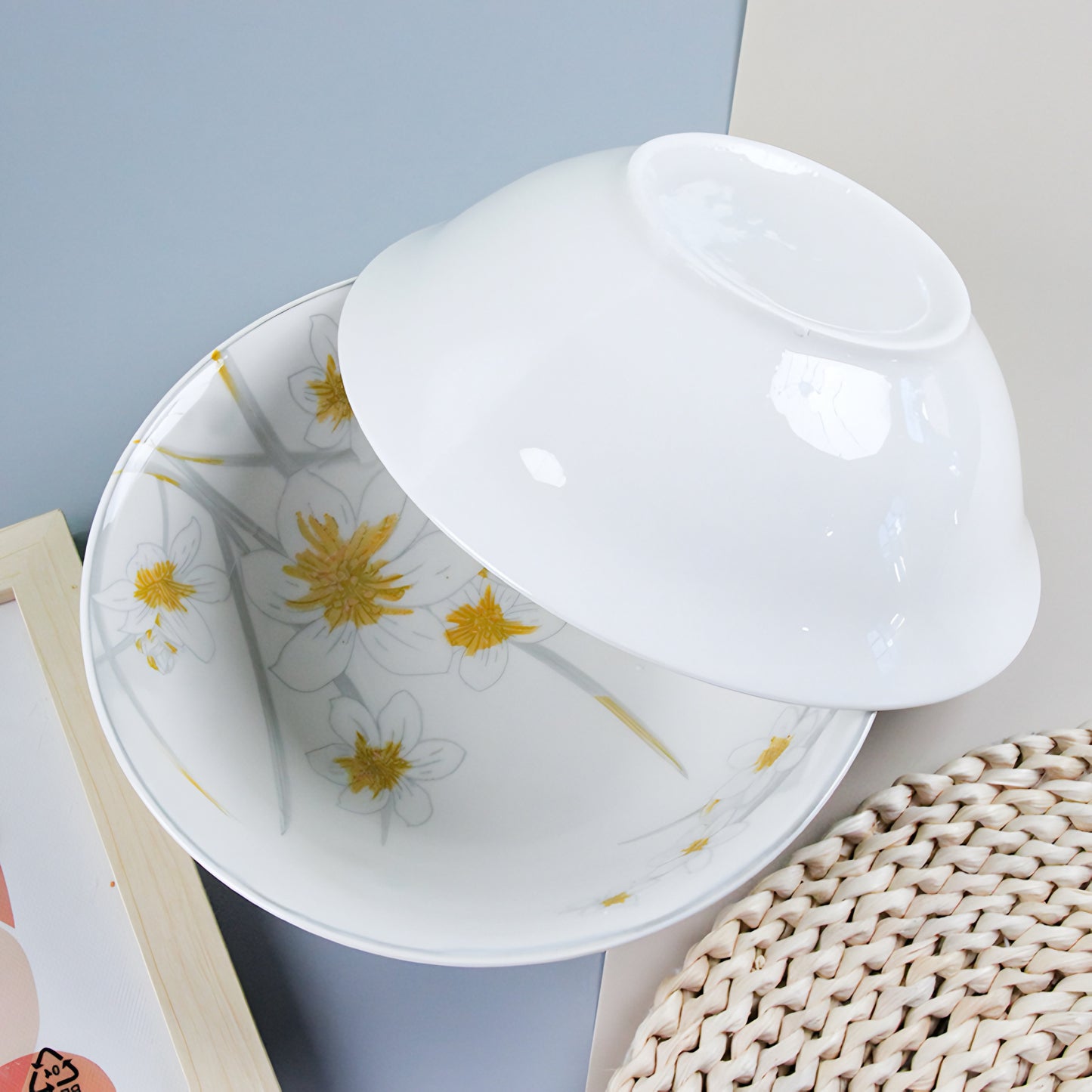 Daffodils porcelain ceramic bowl - 8 inch