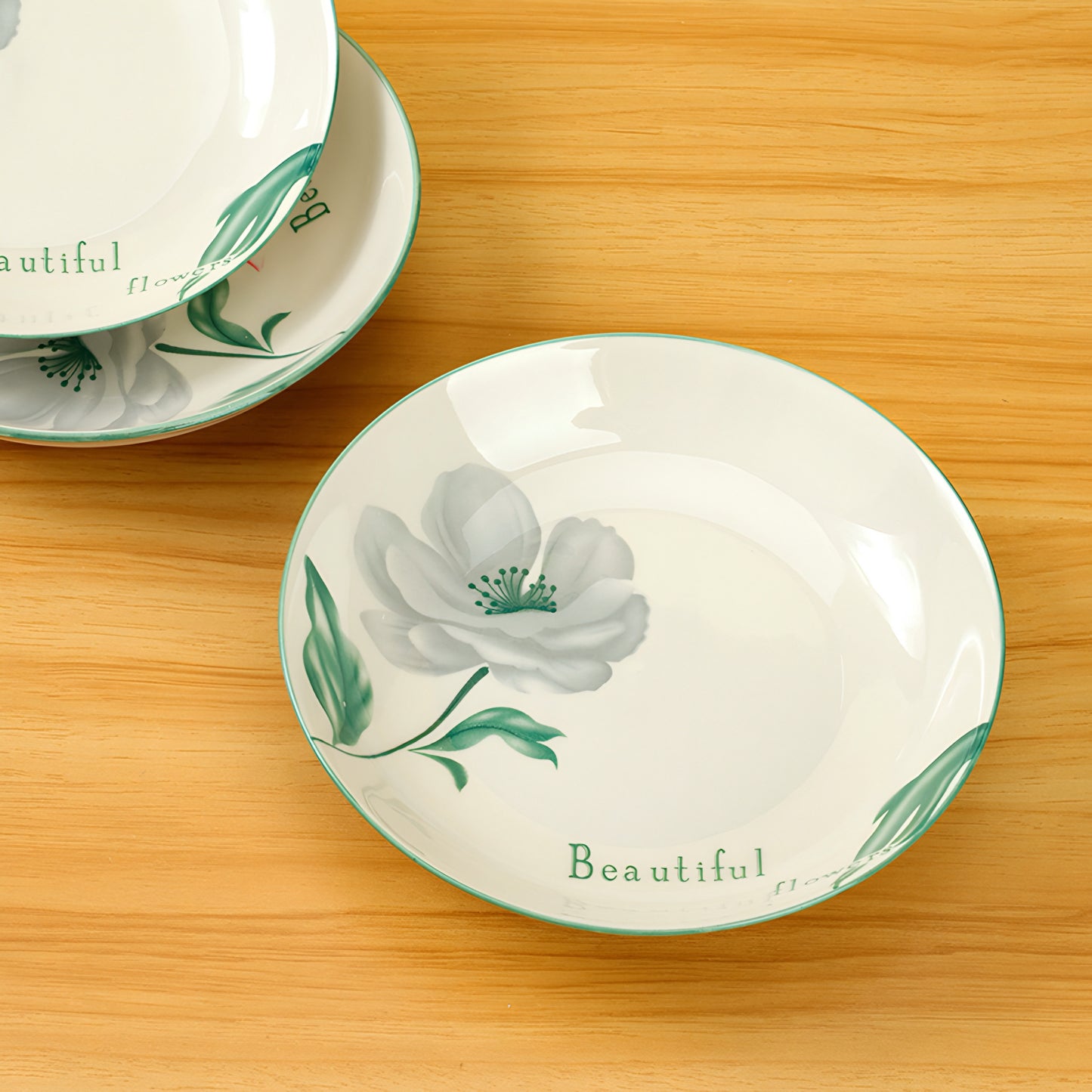 Beautiful flower porcelain ceramic plate - 7 inch