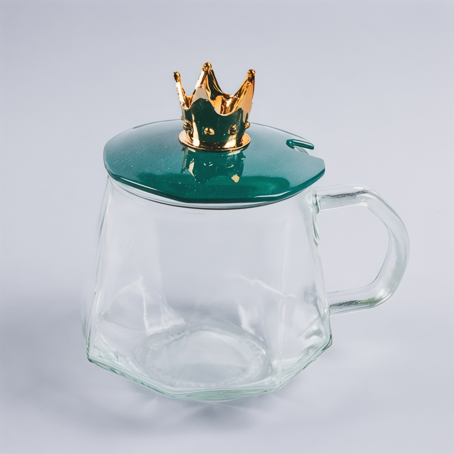 Glass cup with crown lid