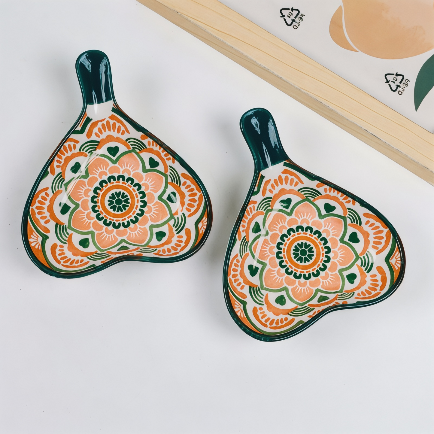 Heart shape ceramic snack plate with handle